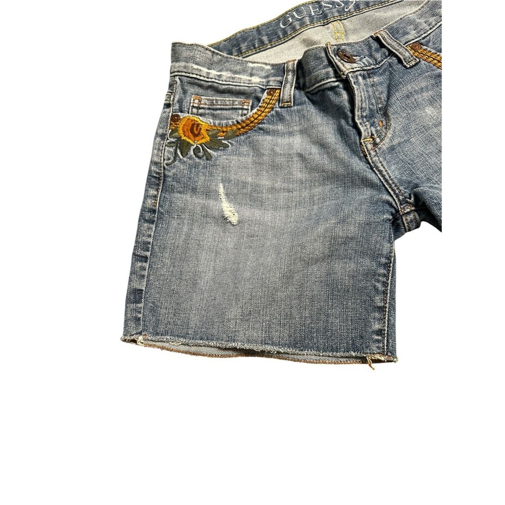 GUESS Y2K Embroidered Denim Shorts Womens 27 Low Rise Floral Distressed - Picture 10 of 10